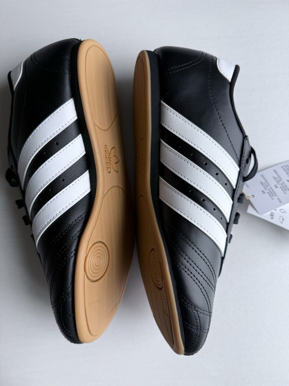 Adidas Taekwondo Lace J Core Black/White/Gum Size 4.5Y NWT
